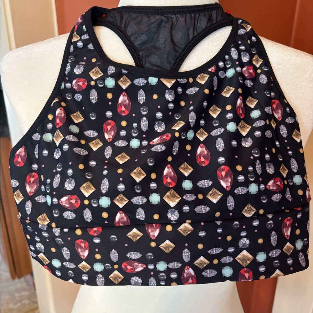 *Never worn* Victoria Secret Sport Gemstone Sports Bra with Racerback Design